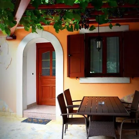 Διαμέρισμα Petar Stojnic Tar-Vabriga